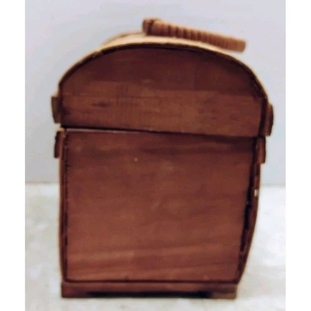Century unique trim featuring